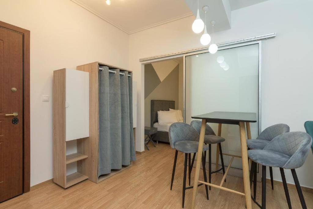 Fully Renovated 1 Bedroom Condo Athen Eksteriør billede
